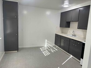 1530 Edgar Ave in Sanger, CA - Building Photo - Building Photo