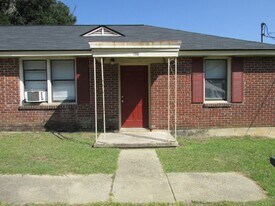 19 Dixie Dr in Sumter, SC - Building Photo