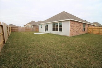 3914 Mountford Dr in Pearland, TX - Building Photo - Building Photo