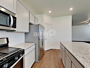 2717 Lillybrook Ln in New Braunfels, TX - Building Photo - Building Photo