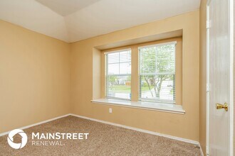 1611 Emily Ln in Seagoville, TX - Foto de edificio - Building Photo