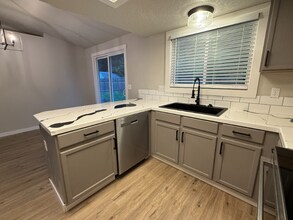 1093 W Waltman Dr in Meridian, ID - Building Photo - Building Photo