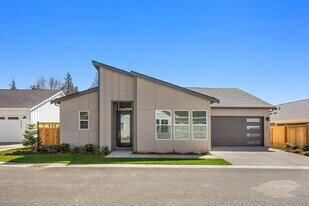 33820 Buckeye Ave SE in Black Diamond, WA - Building Photo