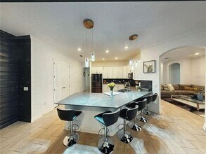 8851 Fallen Oak Dr in Davenport, FL - Building Photo - Building Photo