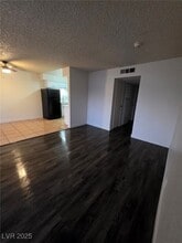 2616 Lynnwood St in Las Vegas, NV - Building Photo - Building Photo