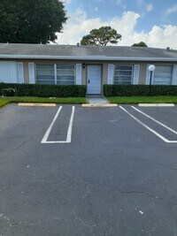 1111 Boxwood Dr, Unit C