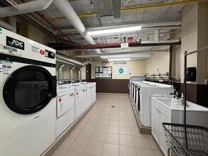305 W 45th St in New York, NY - Building Photo - Building Photo