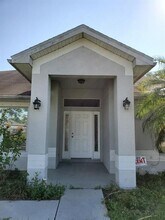 2518 SE Cooper Ln in Port St. Lucie, FL - Building Photo - Building Photo