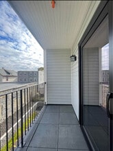 52 Withington St, Unit #6 in Boston, MA - Foto de edificio - Building Photo
