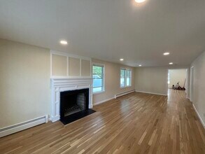 498 Pleasant St in Watertown, MA - Building Photo - Building Photo