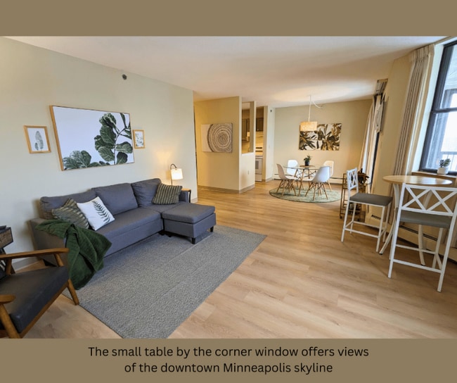 6500 Woodlake Dr in Richfield, MN - Foto de edificio - Building Photo