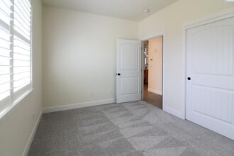 7077 W 29th Ave in Kennewick, WA - Building Photo - Building Photo