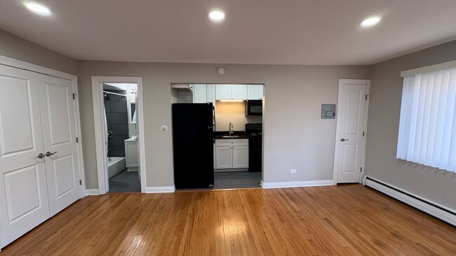 475 St Moritz Dr in Glen Ellyn, IL - Building Photo - Building Photo