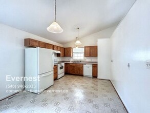 336 12th St in Colonial Beach, VA - Building Photo - Building Photo