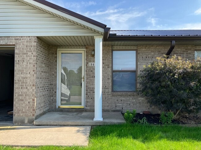 property at 1413 Fairfax Ave