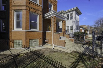 6118 N Wolcott Ave in Chicago, IL - Building Photo - Building Photo