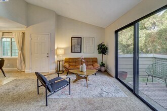 130 Eastridge Dr in San Ramon, CA - Building Photo - Building Photo