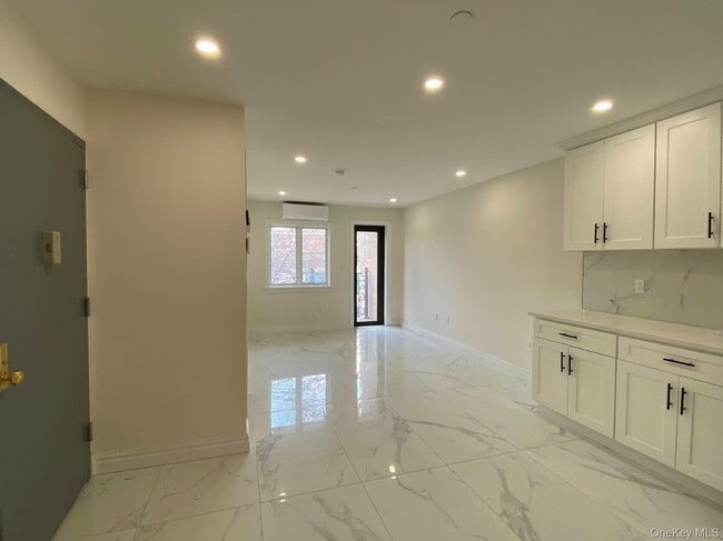 140-05 32nd Ave in Queens, NY - Building Photo - Building Photo