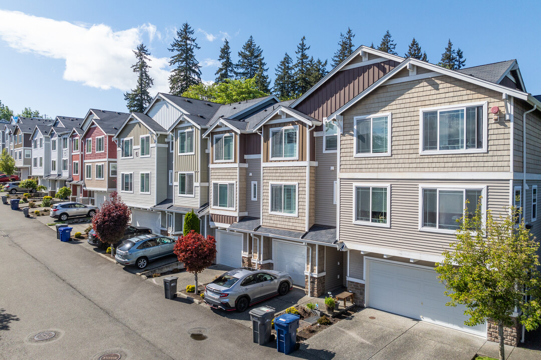 Dunhill Terrace in Lynnwood, WA - Building Photo