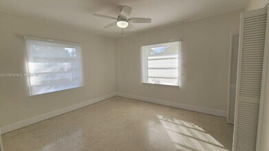 827 NE 140th St in North Miami, FL - Building Photo - Building Photo