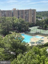 5901 Mt Eagle Dr in Alexandria, VA - Building Photo