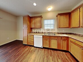 11309 Loudon Ln in Indianapolis, IN - Foto de edificio - Building Photo