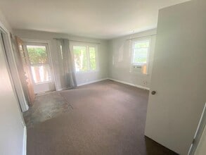 8 Clarke St in Athens, OH - Building Photo - Building Photo