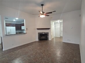 103 Hummingbird Ct in Cedar Creek, TX - Building Photo - Building Photo