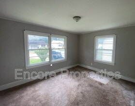 818 Dixon St in Kinston, NC - Building Photo - Building Photo