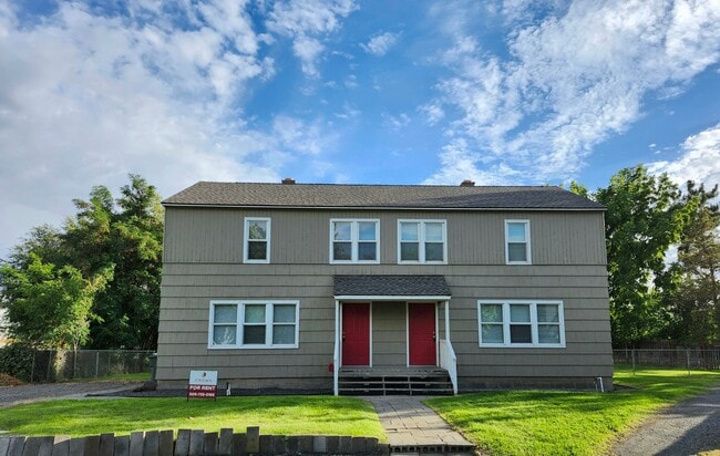 property at 1409 Merrill Ct