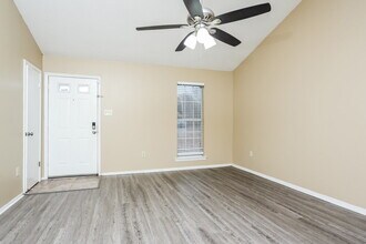 6265 Jamestown Dr in Horn Lake, MS - Foto de edificio - Building Photo