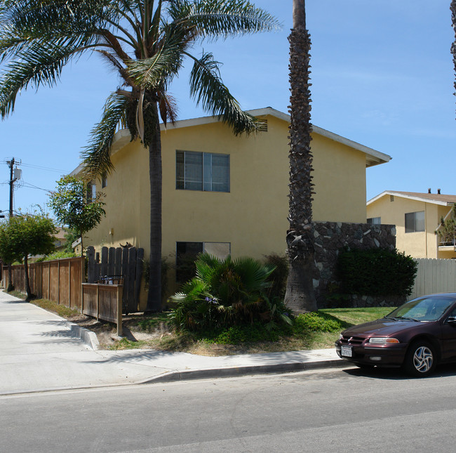 7772 Glencoe Ave in Huntington Beach, CA - Building Photo - Building Photo