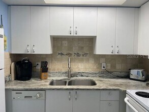 2850 Gulf of Mexico Dr in Longboat Key, FL - Building Photo - Building Photo
