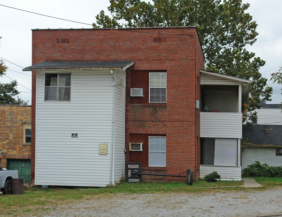 901 1st Ave in Charleston, WV - Foto de edificio