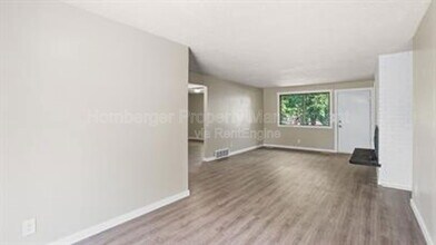 10420 E Mission Ave in Spokane Valley, WA - Building Photo - Building Photo