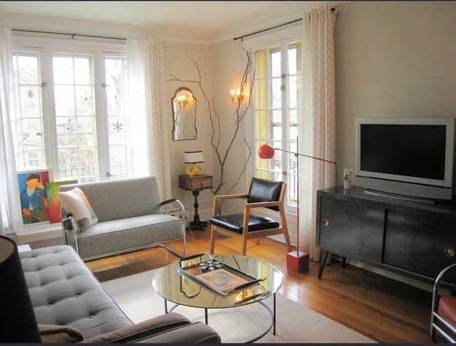 property at 1500 W Chase Ave