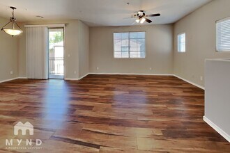 1409 N 81st Dr, Unit 18-202 in Phoenix, AZ - Building Photo - Building Photo