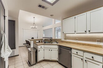1909 Egger Ave in Round Rock, TX - Building Photo - Building Photo