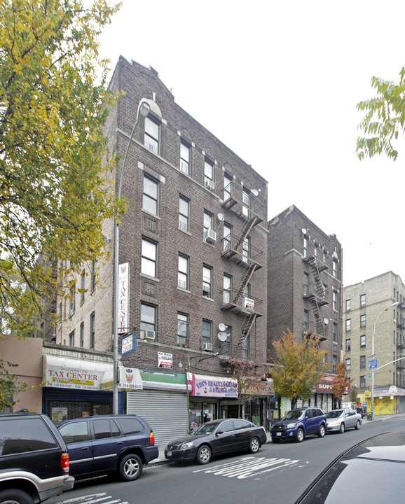 67-83 E 184th St in Bronx, NY - Building Photo