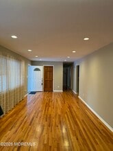 340 Suburban Dr in Toms River, NJ - Building Photo - Building Photo