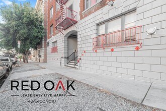 687 Shatto Pl in Los Angeles, CA - Building Photo - Building Photo