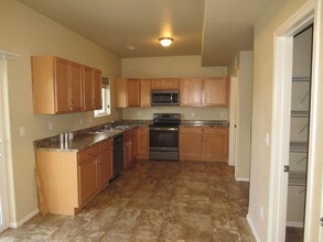 7604 Dry Willow Wy in Colorado Springs, CO - Building Photo - Building Photo