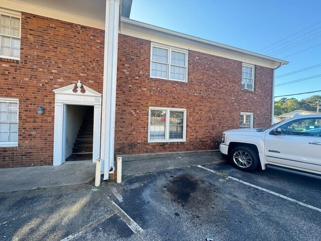 property at 119 Briarcliff Dr