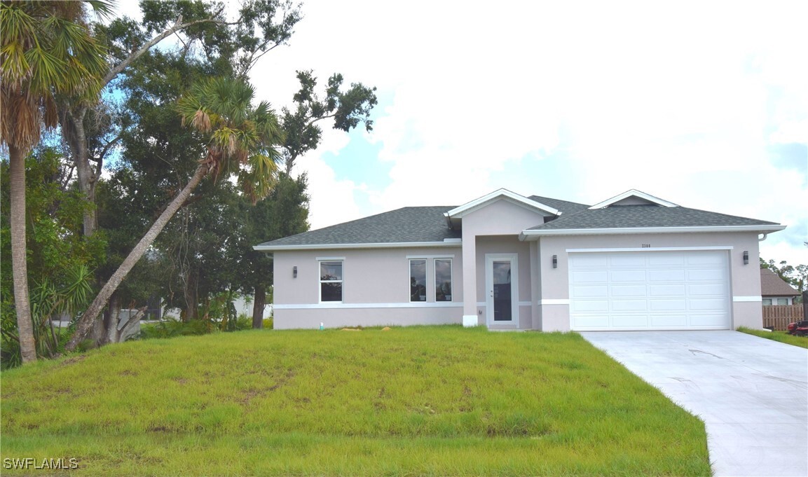 2380 Achilles St in Port Charlotte, FL - Building Photo