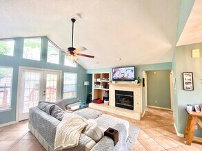 101 Meadow Woods Ln in Niceville, FL - Building Photo - Building Photo