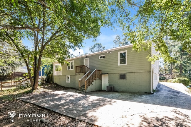 2761 Oldknow Dr NW in Atlanta, GA - Building Photo - Building Photo