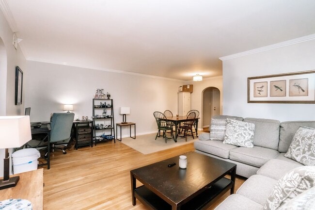 property at 26 S Old Glebe Rd