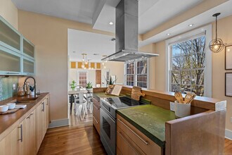 591 Orange St in New Haven, CT - Building Photo - Building Photo