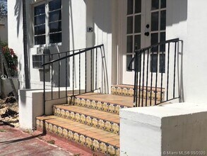 235 79th St-Unit -2 in Miami Beach, FL - Building Photo - Building Photo