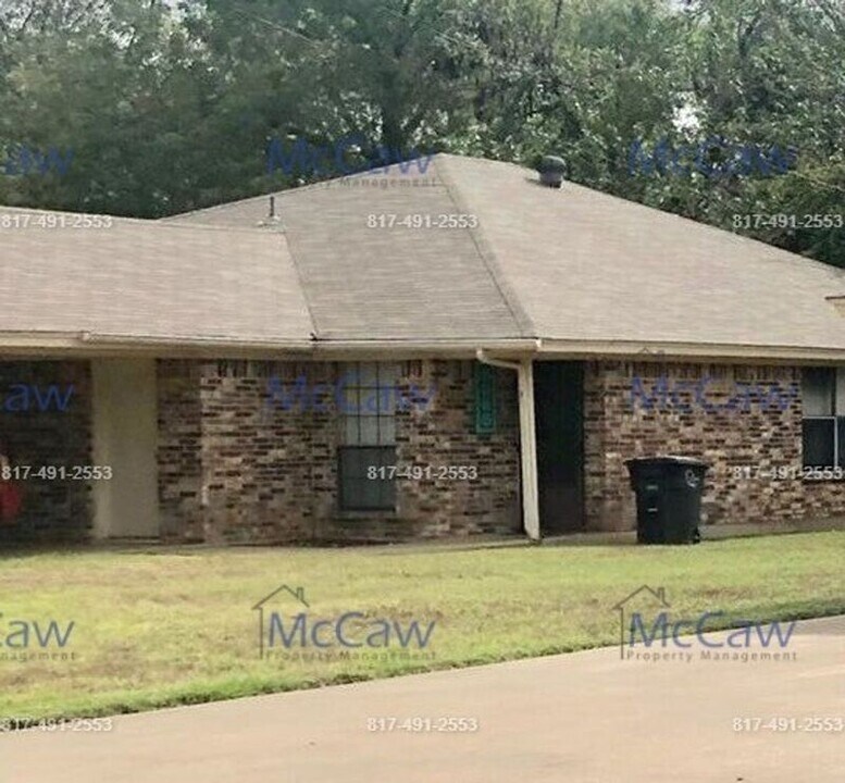 409 Rockcrest Dr Photo